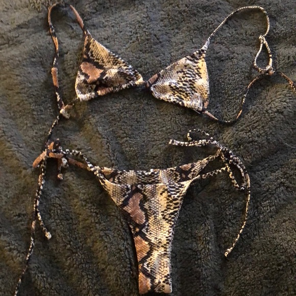 bikini - Picture 1 of 1